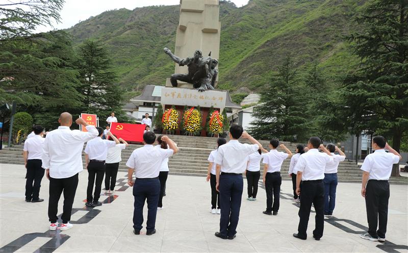 技工学校组织开展“不忘初心再出发，，，，，，，，奋进伟大新征程”党史学习教育主题党日运动