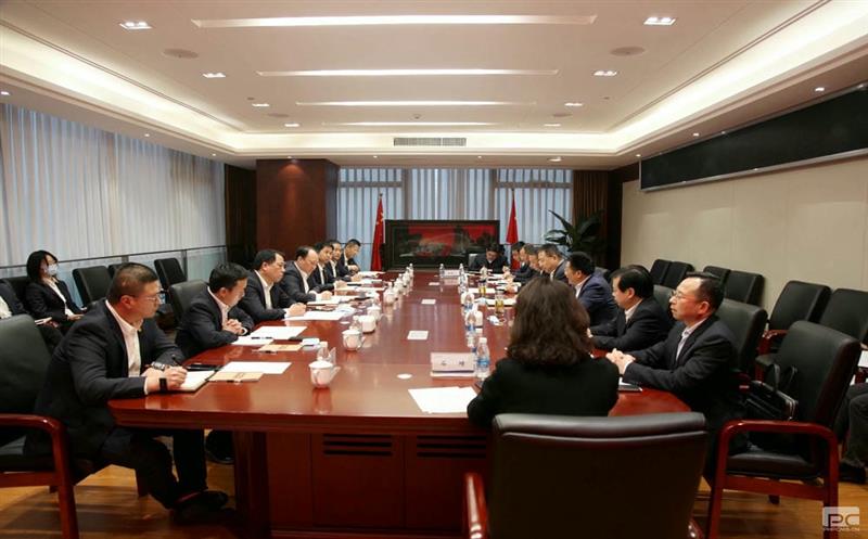 四川yd2333云顶电子游戏与中国二十二冶集团举行事情座谈