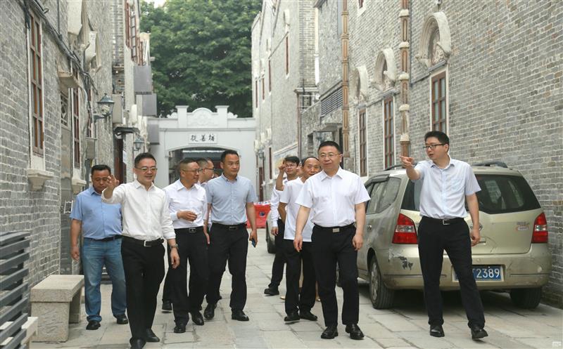 四川yd2333云顶电子游戏集团向导赴中山市石岐街道碛善坊老旧小区刷新项目调研指导